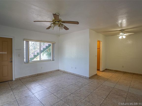 5th image of 17190 S Glades Dr #5