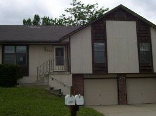 702 Brookside Dr, Warrensburg, MO 64093