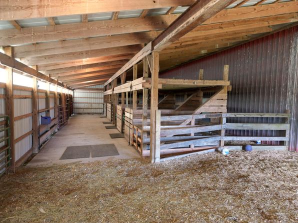 10043 Whitbeck Rd, Montague, MI 49437