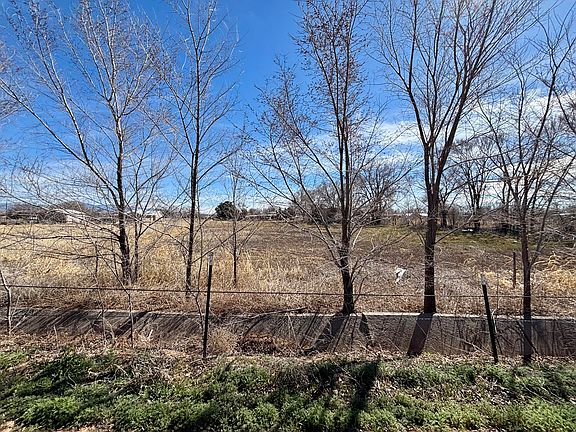 4th image of Diaz Rd SW