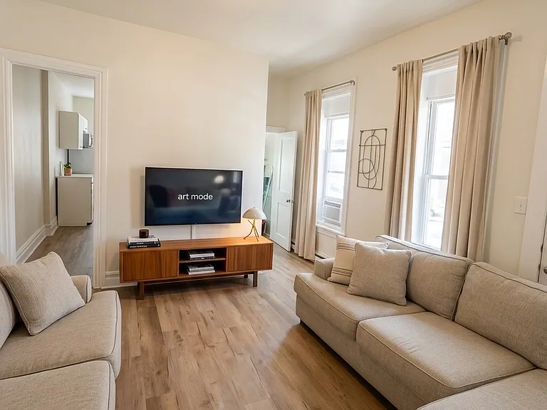 1101 W Turner St #I — Photo 3