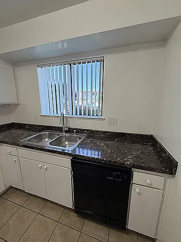 The Franciscan Apartments — Photo 14
