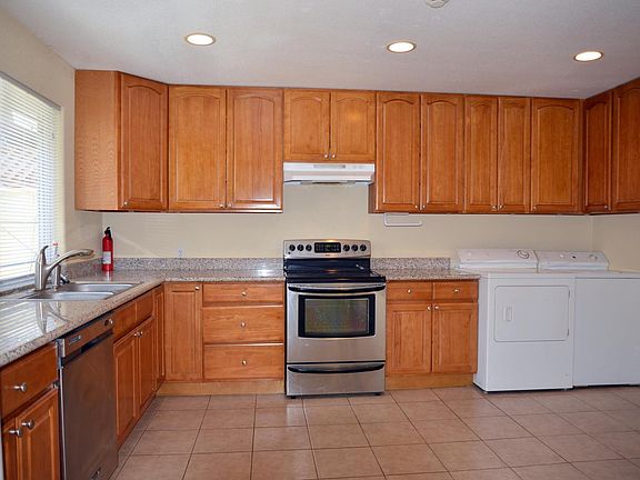 2nd image of 898 S 9th St Unit C