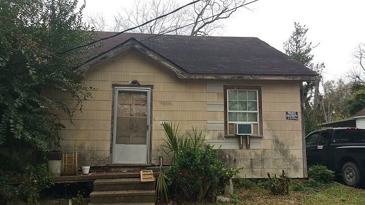 1st image of 3870 Ector St
