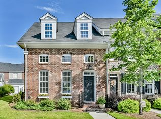 15846 Sharon Dale Dr, Davidson, NC 28036