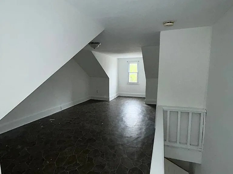 19 E Ingham Ave — Photo 16