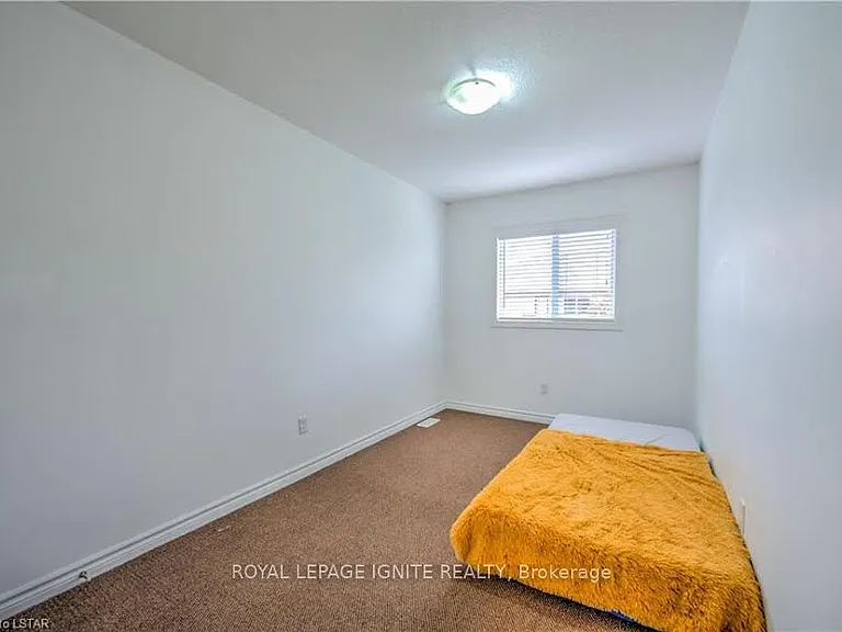 3320 Meadowgate Blvd #240 — Photo 26