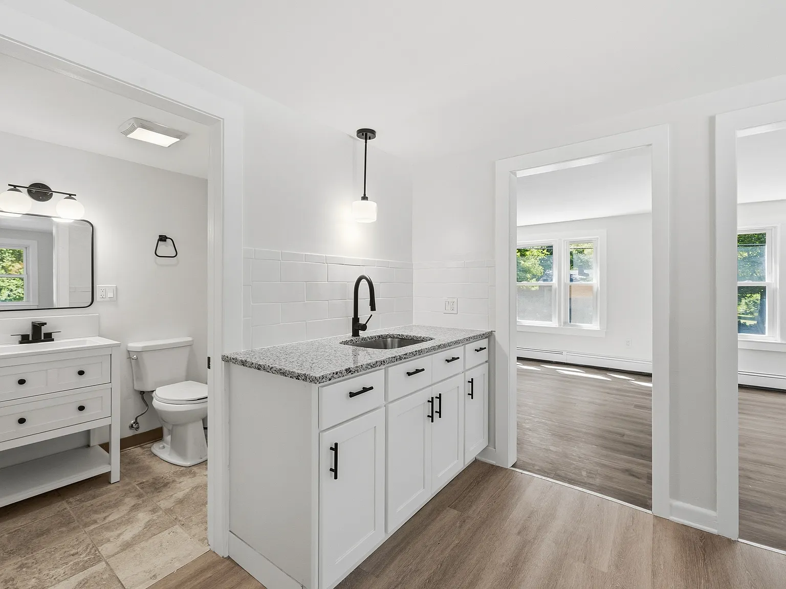 2 bed, 800 sqft, $2,750 — Photo 2