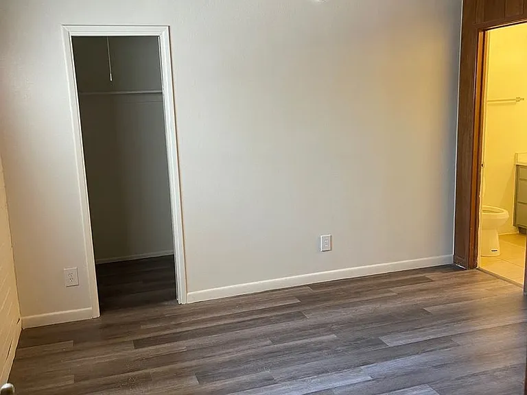 Fontana Court Apartments — Photo 7