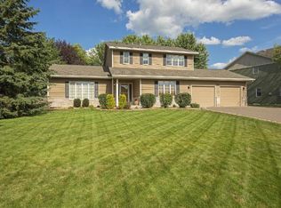 4664 Stoddart Ln, Saint Paul, MN 55127
