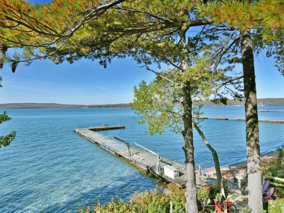 933 Nebraska Row, La Pointe, WI 54850 MLS 6108117 Zillow