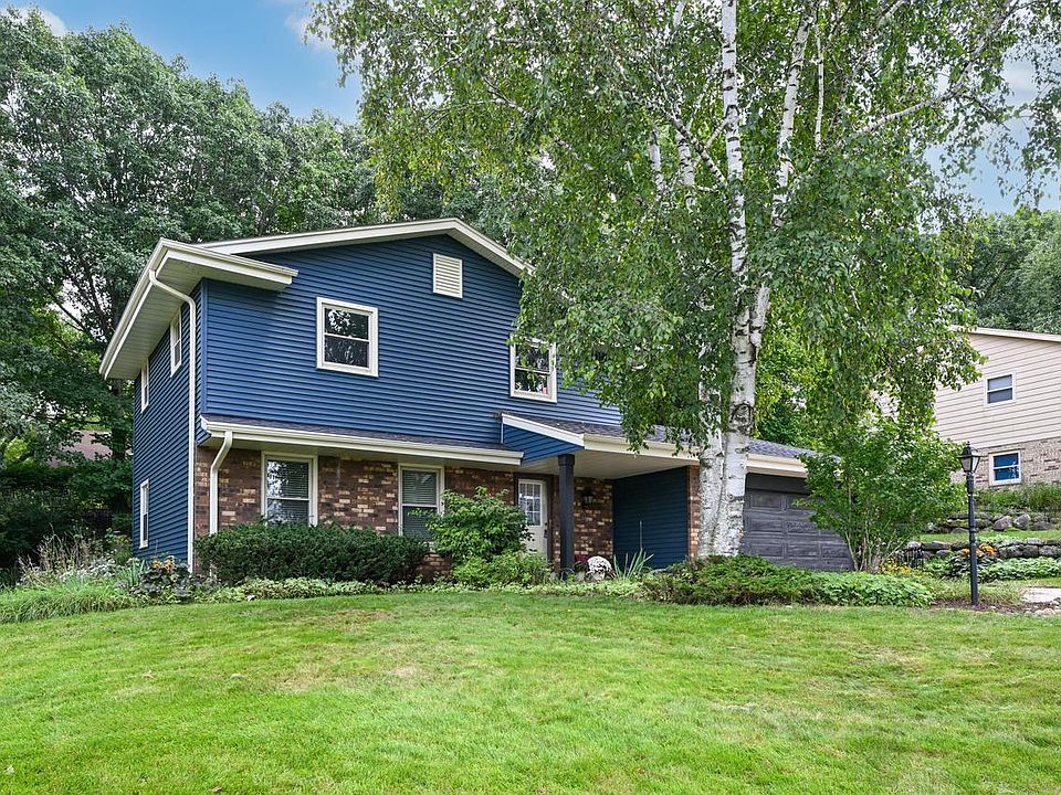 1st image of 706 Wexford WAY