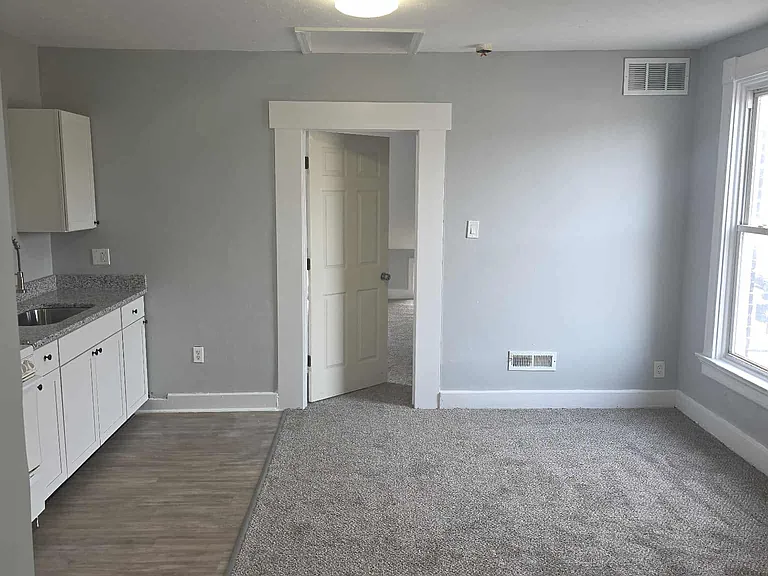 424 W Martin Luther King Jr Blvd #3 — Photo 3