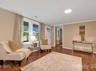 2324 Old Henson Cove Rd, Canton, NC 28716