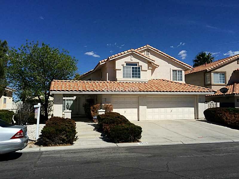 2nd image of 3402 Classic Bay Ln