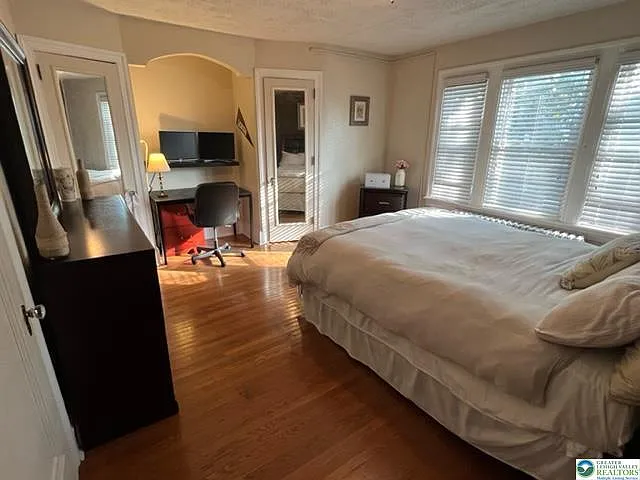 522 N Saint George St — Photo 10