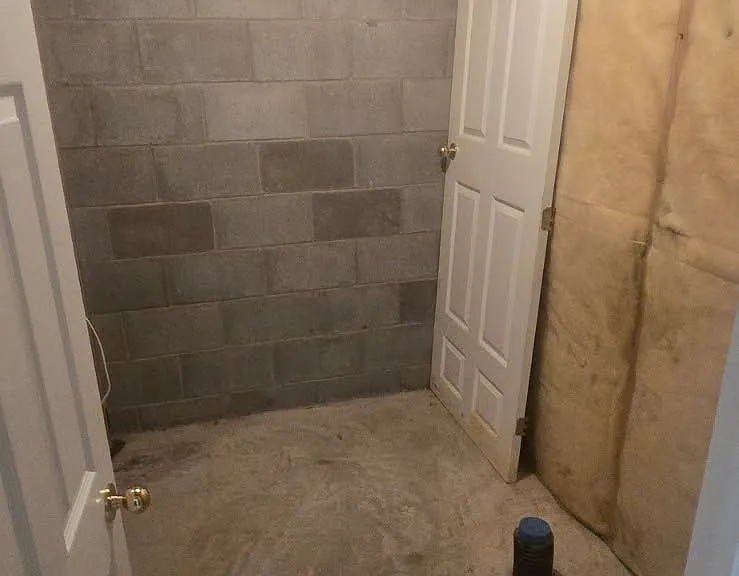508 Farnham Ct — Photo 13