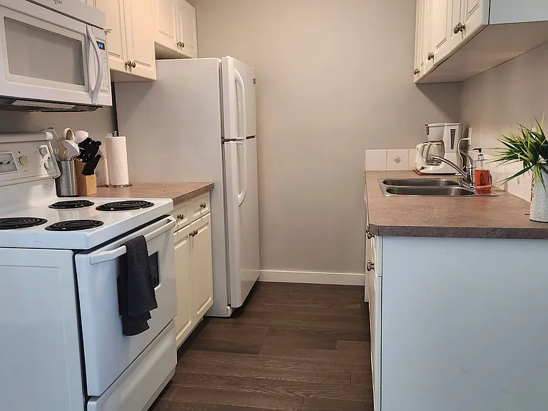 5816 65th St #22 — Photo 3