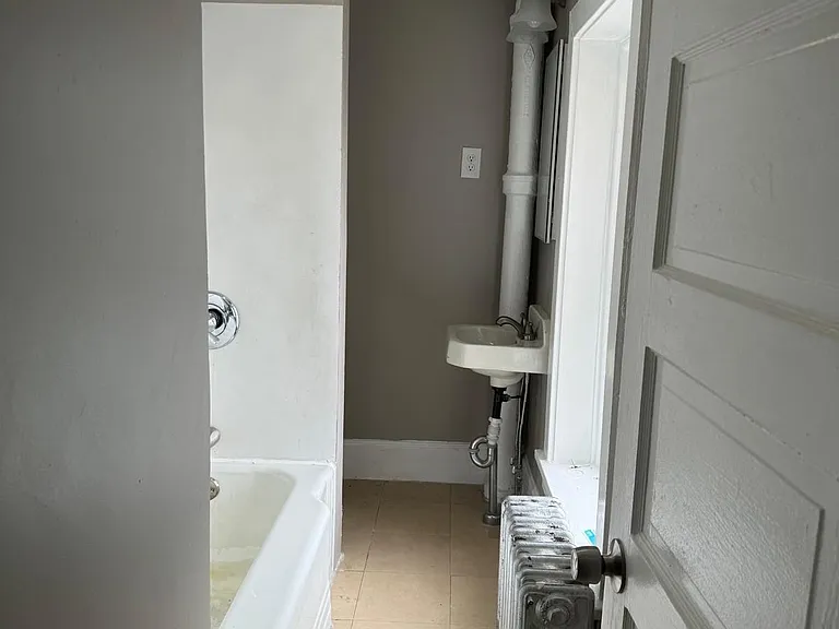 626 N Maxwell St #5 — Photo 8