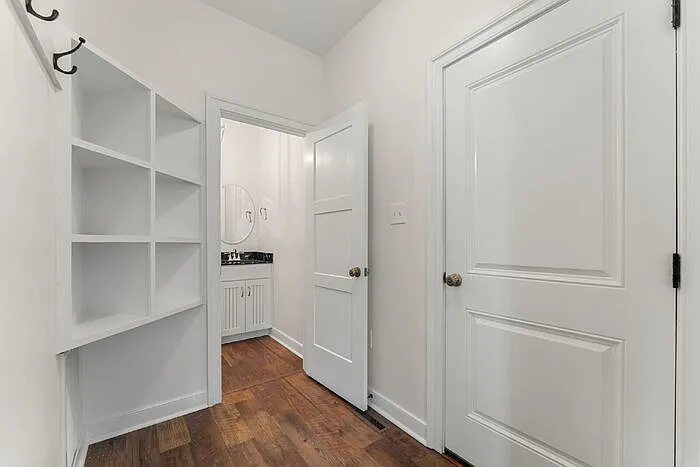 15400 Adelay Ct — Photo 12