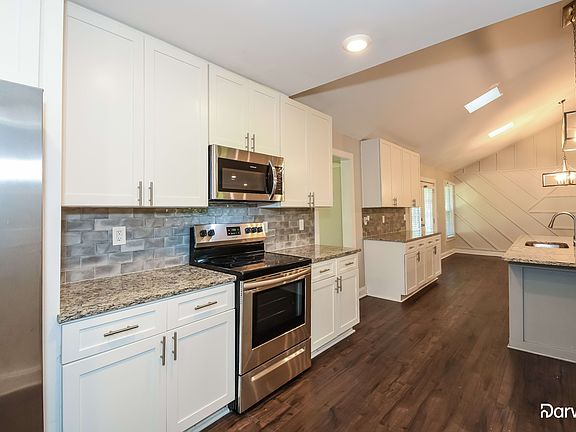 2nd image of 3969 Carter Dr NW
