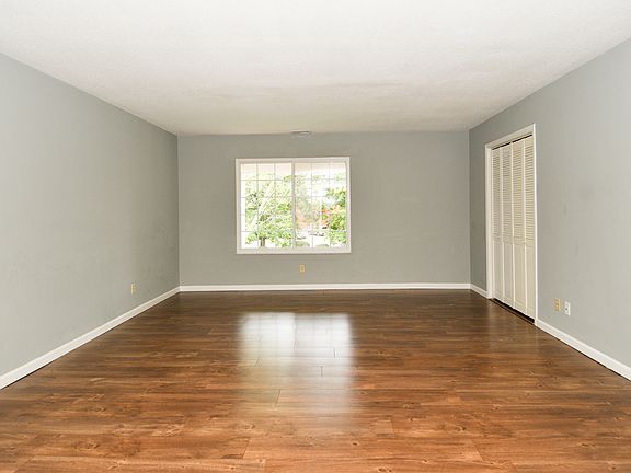 4th image of 6514 Park Central Way APT D