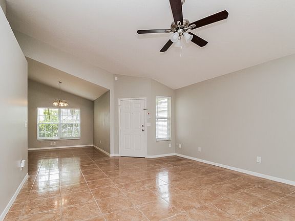 4th image of 623 Weybridge Ct