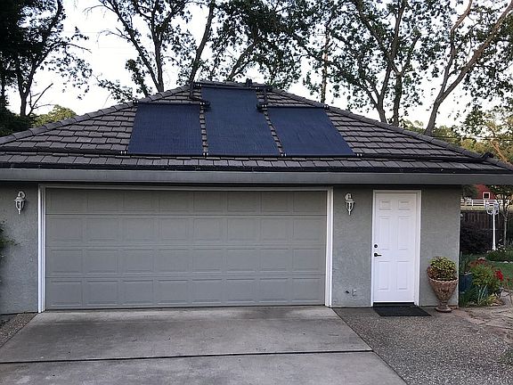 2nd image of 2740 Carnelian Cir