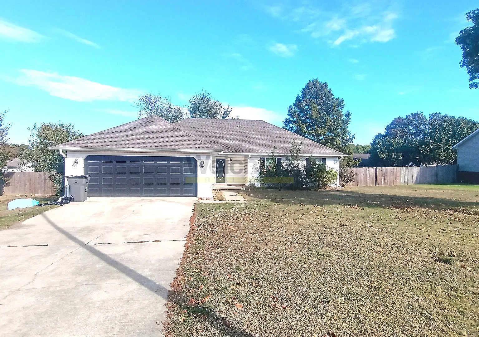 Inviting 3-Bedroom Home with Garage & Fenced Backyard — Photo 1