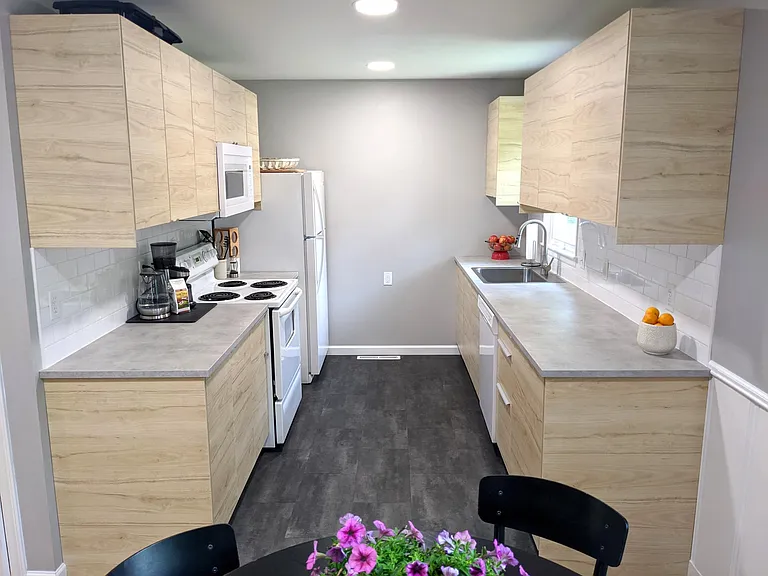 8910 Belleview Ave — Photo 11