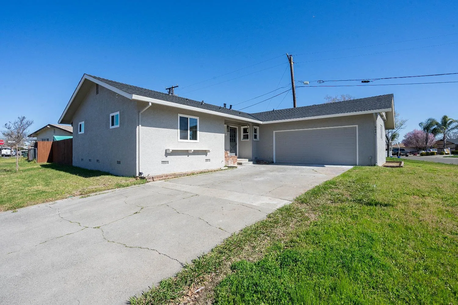 6640 Stoneman Dr photo 1