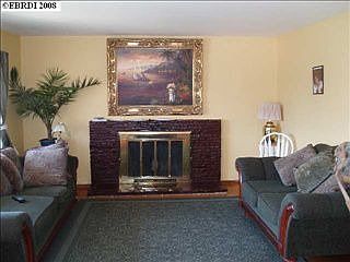 3rd image of 2809 Gaynor Ave