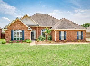59 Tybee Cv, Deatsville, AL 36022