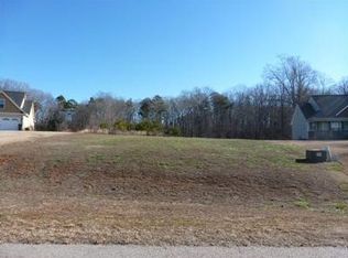 177 Sterling Hills Dr, Clarkesville, GA 30523