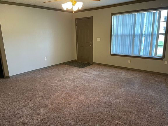 3rd image of 1702-1704 N Lewis Ave #1