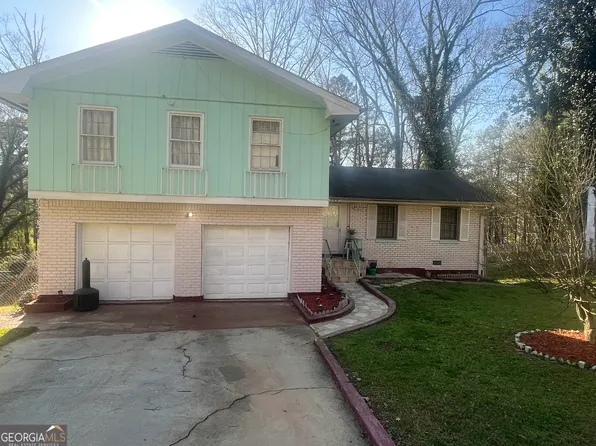 365 Shelton Woods Ct, Stone Mountain, GA 30088