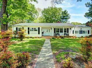 460 Elizabeth Lake Dr, Hampton, VA 23669