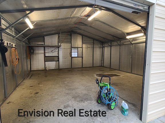 5th image of 207 Pine View Rd