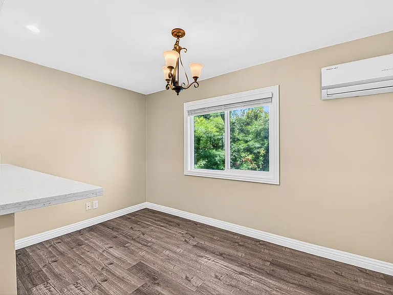 1831 Lime Ave — Photo 7