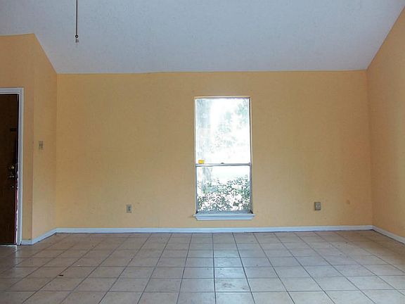 3rd image of 12722 La Grove Ln