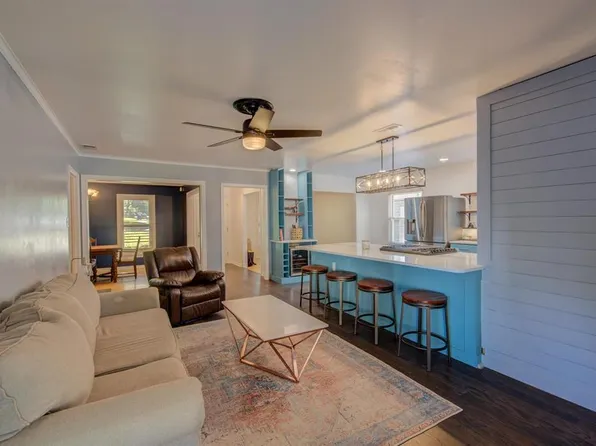 363 S White Station Rd, Memphis, TN 38117