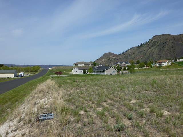 2nd image of 55259 NE Bay Area Dr
