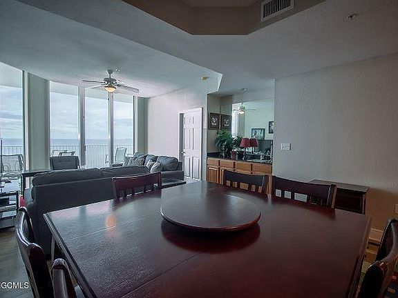 5th image of 2668 Beach Blvd #1805