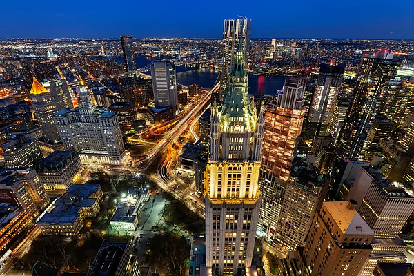Sold by Compass | media 22
