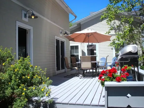 2 Lilac Lane, Mount Desert, ME 04662