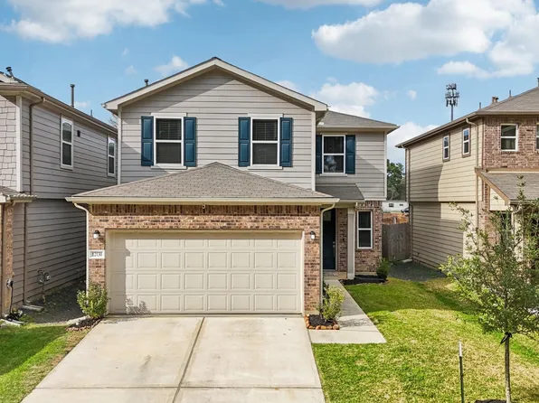 12130 Blooming Willow Dr, Tomball, TX 77377