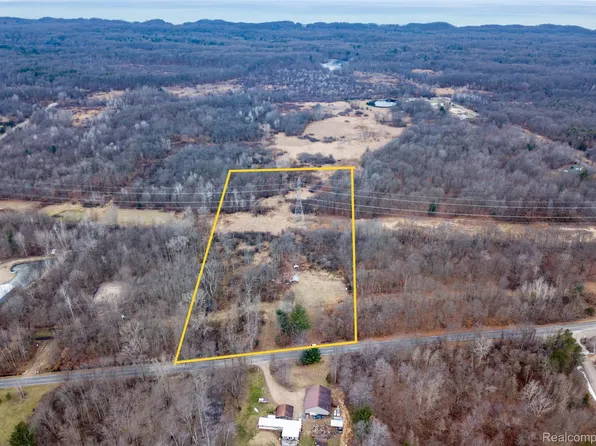 39050 78th St, Covert, MI 49043