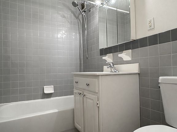 5th image of 2913 Frederick Douglas Blvd Unit 4B