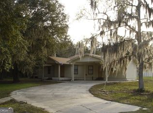 213 Snake Rd, Green Cove Springs, FL 32043