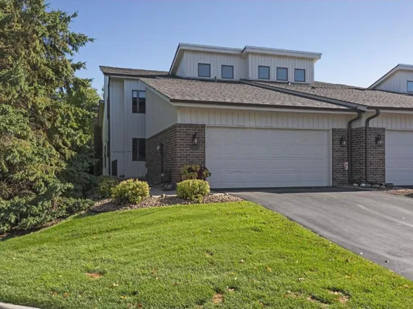 6801 82nd St W, Bloomington, MN 55438